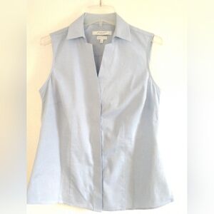 Crisp Foxcroft NYC Sleeveless Blouse Shirt Heritage Non-Iron Blue Size 6 Fitted
